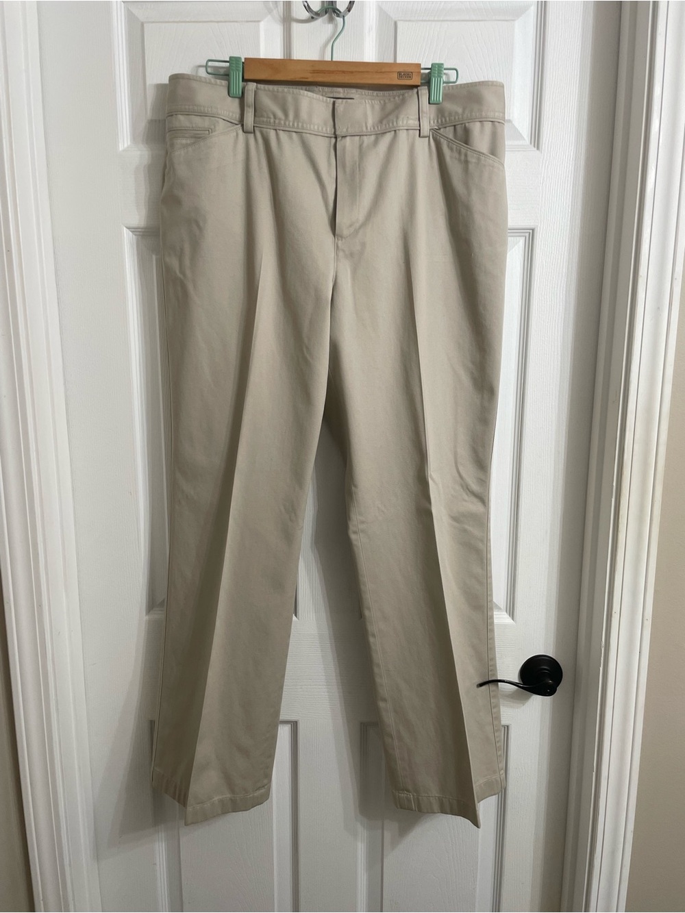 Eddie Bauer women’s wrinkle resistant khaki pants